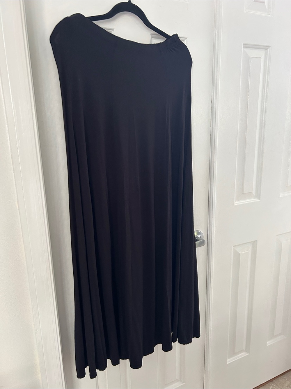 Black Women's Maxi Skirt - Elegant Full-Length Flow